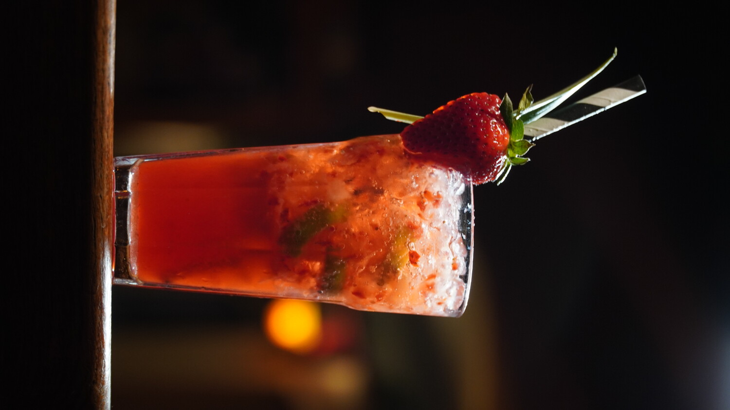 Erdbeer Caipirinha
